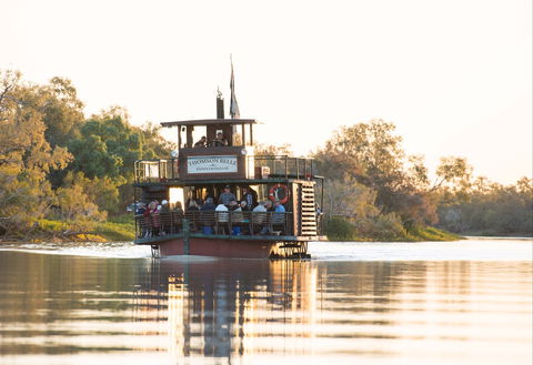 7 Day Outback Giants - Accommodation Batemans Bay 1