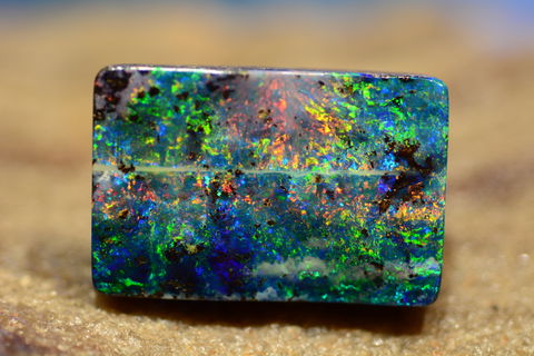 Australian Outback Opals - Accommodation Batemans Bay 2