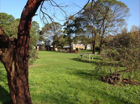 HIRL Hamilton Institute Of Rural Learning - Accommodation Batemans Bay 2