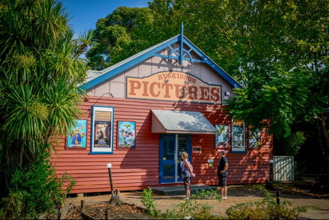 Huskisson Pictures - Accommodation Batemans Bay 0