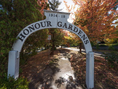 Lawson - Accommodation Batemans Bay 0