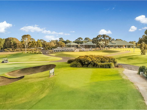 Rosebud Country Club - Accommodation Batemans Bay 1