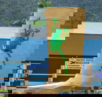 Tully Golden Gumboot - Accommodation Batemans Bay