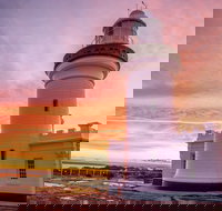 Point Perpendicular Lighthouse and Lookout - Accommodation Batemans Bay