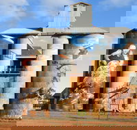 Riverina Outdoor Art Trail - Accommodation Batemans Bay