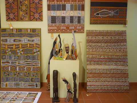Tiwi Design Aboriginal Corporation - Accommodation Batemans Bay 0