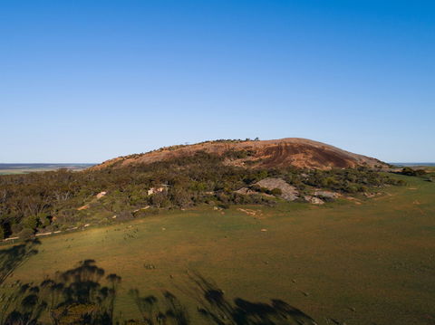 Mount Wudinna - Accommodation Batemans Bay 1