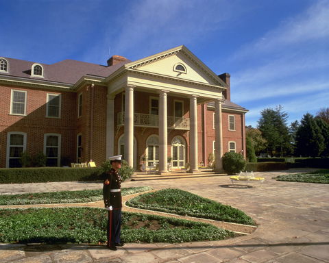 United States Of America, Embassy Of The - Accommodation Batemans Bay 0