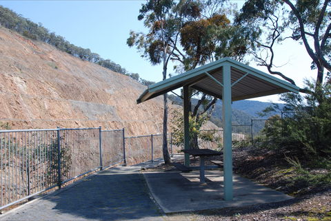 Dartmouth Dam Wall Picnic Area - Accommodation Batemans Bay 1