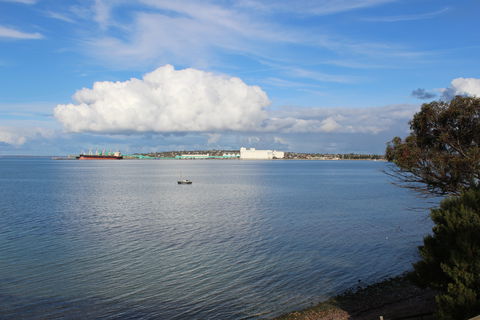 First Landing Site - Accommodation Batemans Bay 2