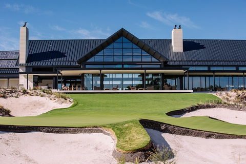 Peninsula Kingswood Country Golf Club - Accommodation Batemans Bay 0