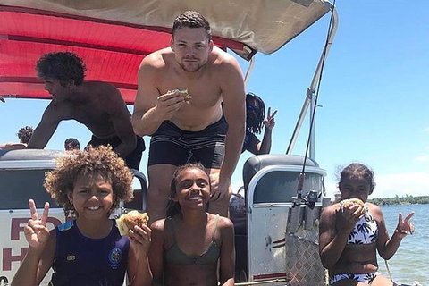 BBQ Boat Hire - Accommodation Batemans Bay 1