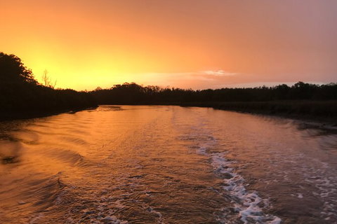 Jervis Bay Sunset River 2-Hour Cruise - Accommodation Batemans Bay 2