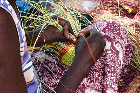 Gay-Wu Woman\'s 5 Day Yolngu Homeland Tour - Accommodation Batemans Bay 3