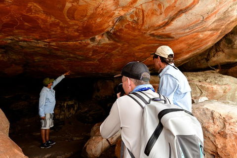 Groote Eylandt Tour: Hanging Rock Cave Paintings - Accommodation Batemans Bay 2