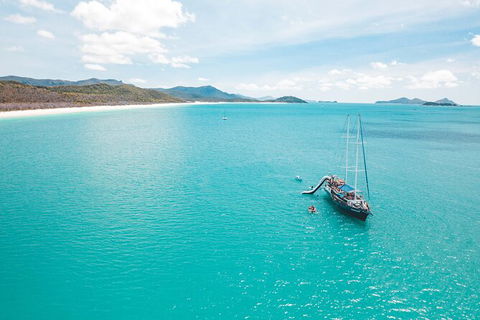 Day Sail The Whitsunday Islands On Atlantic Clipper From Airlie Beach - Accommodation Batemans Bay 4