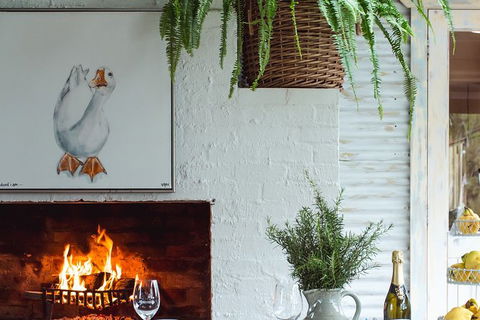 Mornington Peninsula 2-6 Guests Lunch And Inc Wine Tasting At Quealy Winemakers - Accommodation Batemans Bay 2