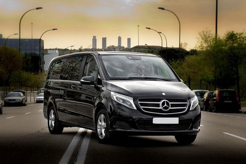 Arrival Private Transfer Melbourne Airport MEL To Melbourne City By Luxury Van - Accommodation Batemans Bay 0