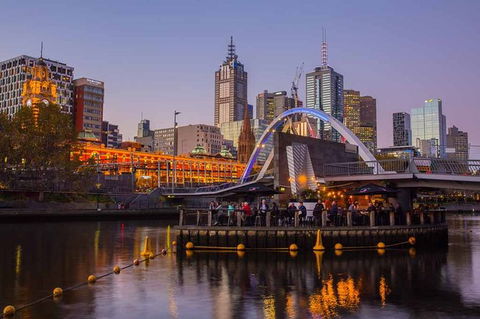 Arrival Private Transfers: Melbourne Airport MEL To Melbourne In Business Car - Accommodation Batemans Bay 6