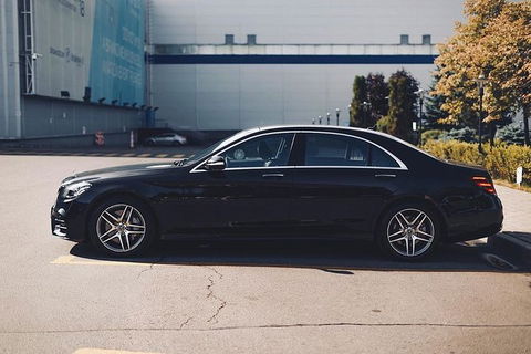 Arrival Private Transfers: Melbourne Airport MEL To Melbourne In Business Car - Accommodation Batemans Bay 0