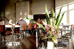 R Bar Restaurant Port Melbourne - Accommodation Batemans Bay 0