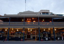 PJ O'Brien's Irish Pub - Accommodation Batemans Bay 0