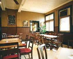 Lord Newry Hotel - Accommodation Batemans Bay 1