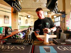 Mercantile Hotel - Accommodation Batemans Bay 2