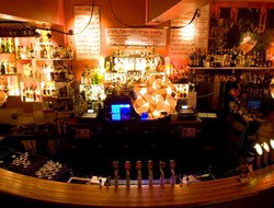 Crown And Sceptre Hotel - Accommodation Batemans Bay 1