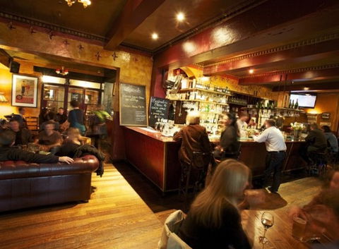 Provincial Hotel - Accommodation Batemans Bay 5