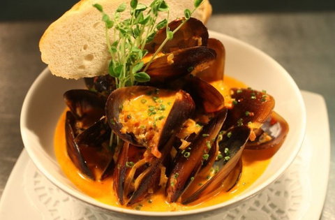 Garlic Clove Restaurant - Accommodation Batemans Bay 3