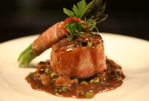 Garlic Clove Restaurant - Accommodation Batemans Bay 4