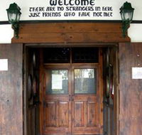 Hibiscus Tavern - Accommodation Batemans Bay