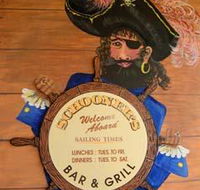 Schooners Bar  Grill - Accommodation Batemans Bay