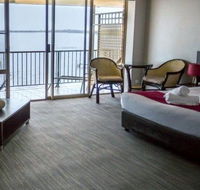 The Beachcomber Hotel - Accommodation Batemans Bay
