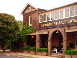 Burrawang Village Hotel - Accommodation Batemans Bay 0