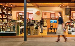 The Edinburgh Hotel And Cellars - Accommodation Batemans Bay 1