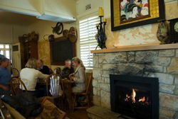 Burrawang Village Hotel - Accommodation Batemans Bay 2