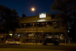 Crown Hotel - Accommodation Batemans Bay 3