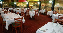 Alexanders Restaurant - Lord Forrest Hotel - Accommodation Batemans Bay 3