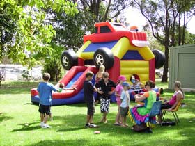 Pinjarra Race Club - Accommodation Batemans Bay 1