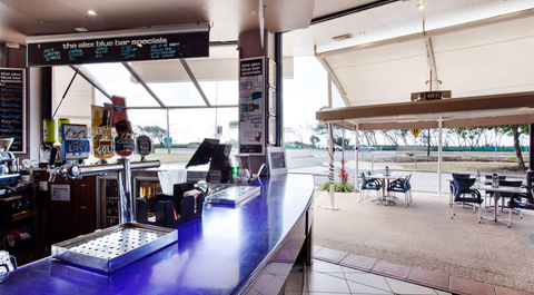 Alex Hotel - Accommodation Batemans Bay 2