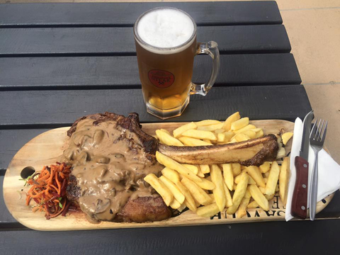 Hastings Hotel - Accommodation Batemans Bay 0