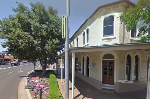 Milestone Hotel - Accommodation Batemans Bay 1