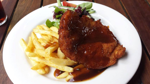 Railway Hotel - Accommodation Batemans Bay 3