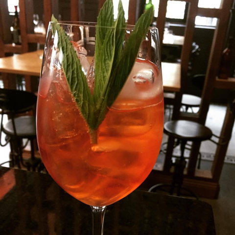 Reserve Wine Bar - Accommodation Batemans Bay 4