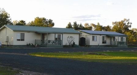 Back O' Bourke Motel - Accommodation Batemans Bay 1