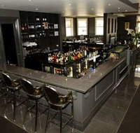 Bunch Of Grapes Hotel - Accommodation Batemans Bay