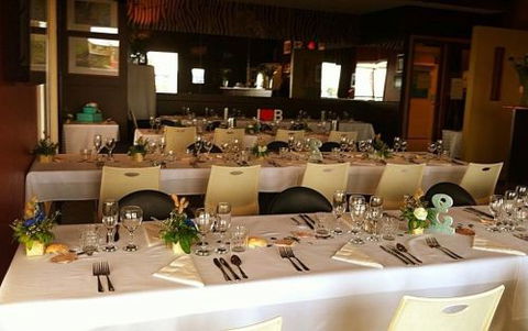 Zebra Crossing Bar & Bistro - Accommodation Batemans Bay 3
