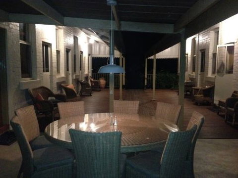 Moyhu Hotel - Accommodation Batemans Bay 3